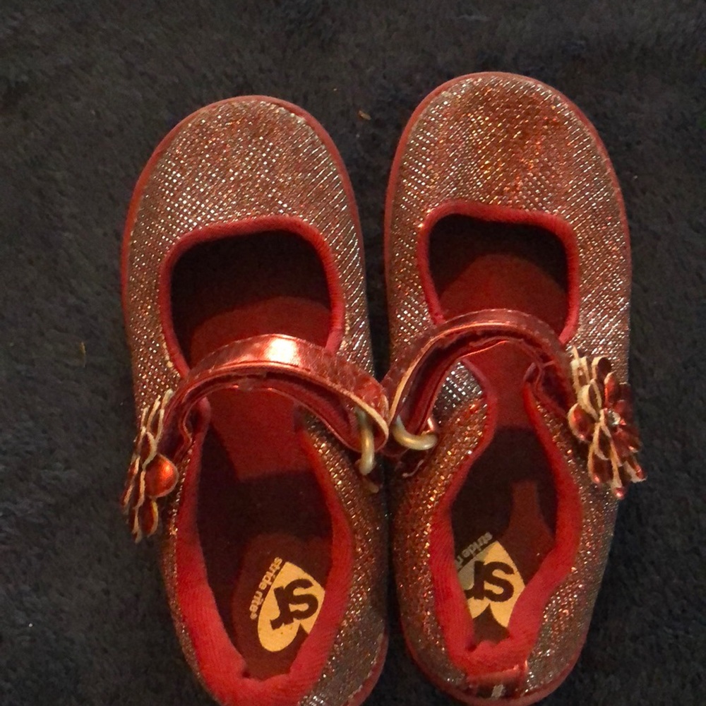 Red shoe